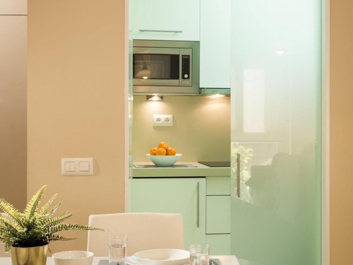 Misterhost San Bernardo Jardines De Murillo Seville Ngoại thất bức ảnh