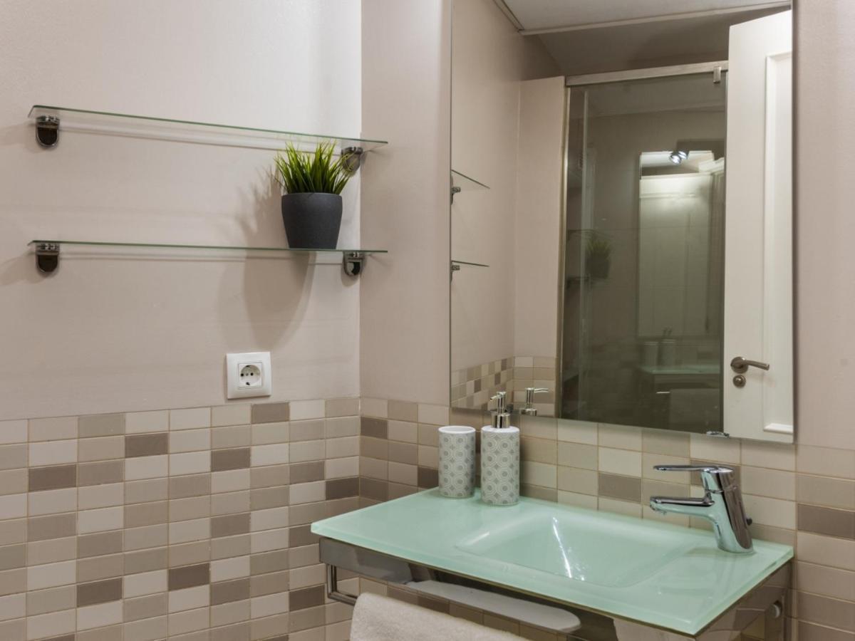 Misterhost San Bernardo Jardines De Murillo Seville Ngoại thất bức ảnh