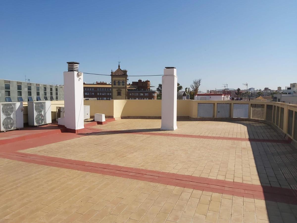 Misterhost San Bernardo Jardines De Murillo Seville Ngoại thất bức ảnh